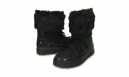 Borítókép: Crocs bélelt hótaposó, a karácsonyi hősök lábbelije