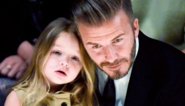 Borítókép: Alig ismertük fel! Pár hónap alatt meglepően sokat változott Harper Beckham - FOTÓK