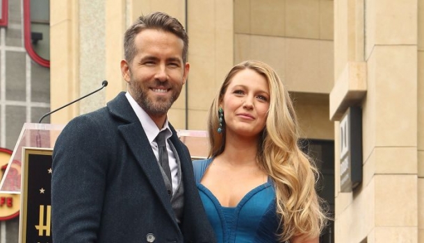 Borítókép: Awwwww! Itt vannak az első fotók Blake Lively és Ryan Reynolds kislányairól