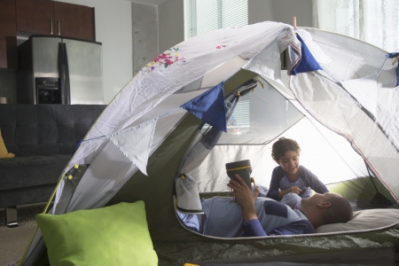 Borítókép: Így játsszatok: 10 kreatív benti ötlet a télre!