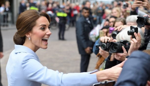 Borítókép: Csak ámulunk: új frizurával tündökölt Katalin hercegné