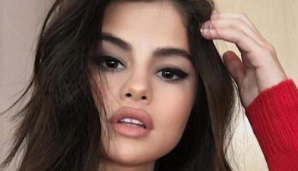 Borítókép: Jaj ne, már ő is? Selena Gomez kínos photoshop-bakiján nevet az inetrnet