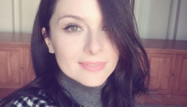 Borítókép: Ahogy még nem láttad! Zséda gördeszkára pattant, méghozzá tűsarkúban