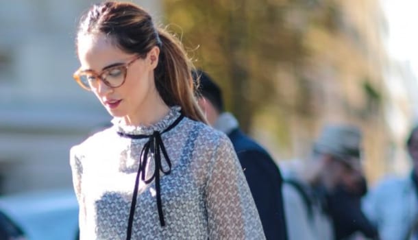 Borítókép: Ne száműzd tiltólistára! Így viselj átlátszó holmit az irodába