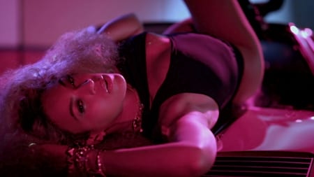 Borítókép: 14 dal a női szexualitásról, amit azonnal elmenthetsz a hálószobai playlistedbe