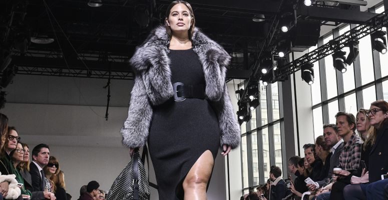 Megtörtént az elképzelhetetlen! Ashley Graham történelmet írta a New York-i divathéten