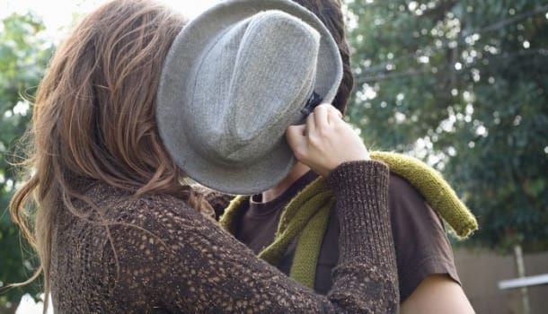 Borítókép: Nekünk is jár az elsöprő szerelem! 19 randitipp, hogy még mi, introvertált szinglik is megtaláljuk a párunkat