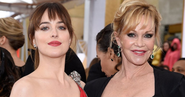 Borítókép: #ikertornyok: Híres anyák és lányaik ugyanannyi idősen