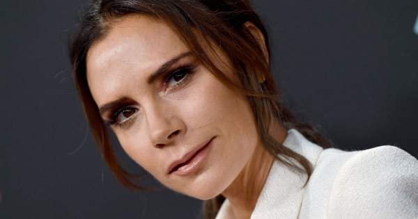 Borítókép: 15 outfit, amit Victoria Beckham legszívesebben kitörölne az emlékezetünkből