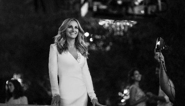 Borítókép: LA VIE EST BELLE