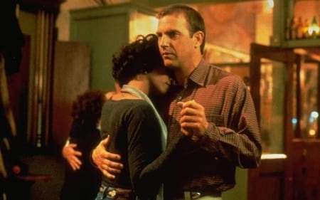 Borítókép: 25 éves a Több, mint testőr: 8 dolog, amit biztosan nem tudtál a filmről