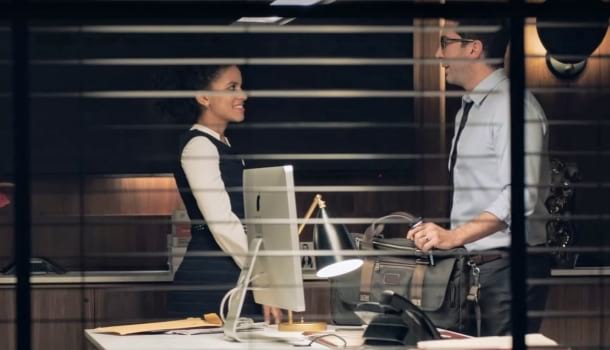 Borítókép: David Schwimmer kisfilm-sorozatban kampányol a szexuális zaklatás ellen – „A családomban minden nő érintett, kivéve a lányom, hálistennek”