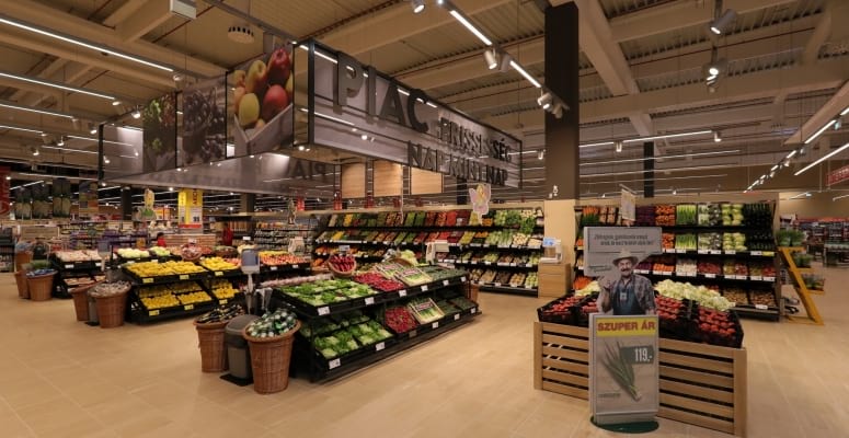 Borítókép: 1 milliárd forintból modernizálták a zalaegerszegi INTERSPAR-t