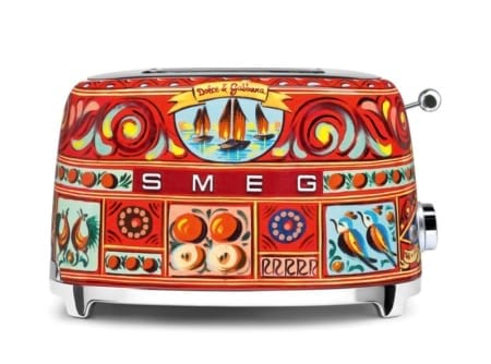 Borítókép: Bevállalnád? Folklór mintás háztartási gépek a Dolce & Gabbanától