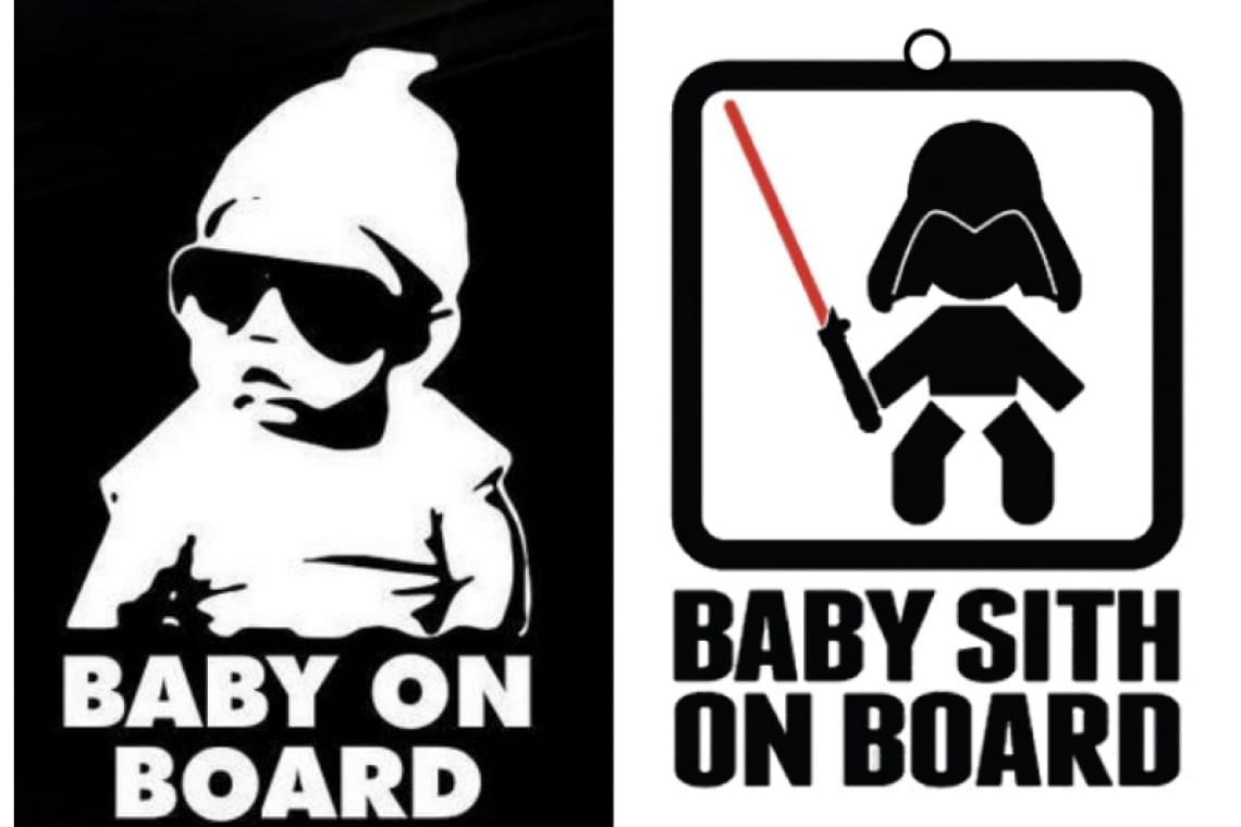 Borítókép: Ezeket a vagány "baby on board" táblákat még mi is kitennénk a kocsinkra!