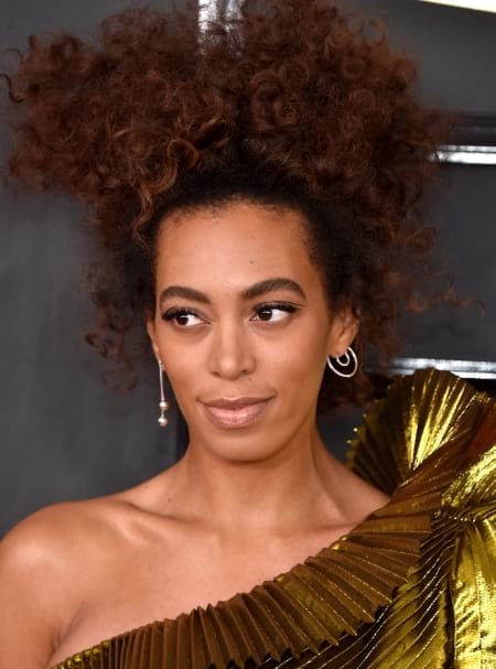 Borítókép: Solange Knowles nyílt levelet írt kamasz önmagához, és szenvedélyesen idézi fel benne 17 éves kori nem kívánt terhességét