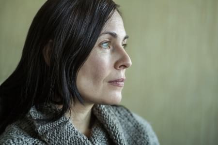 Borítókép: Nem tudom feldolgozni: a fiam egy velem egyidős nővel él együtt