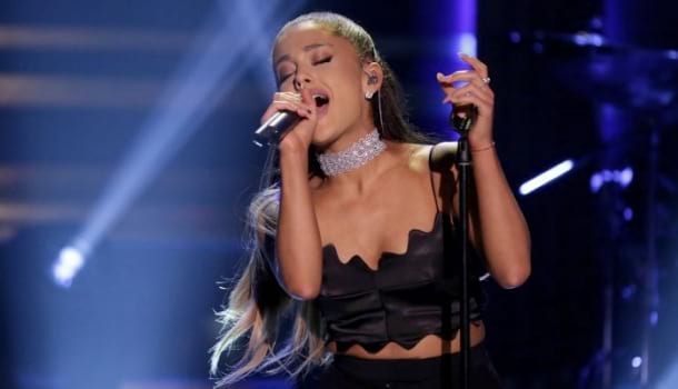 Borítókép: Itt a sztárok válasza a terrorra! Ariana Grande egy csapat énekessel tér vissza Manchesterbe, hogy koncertet adjon
