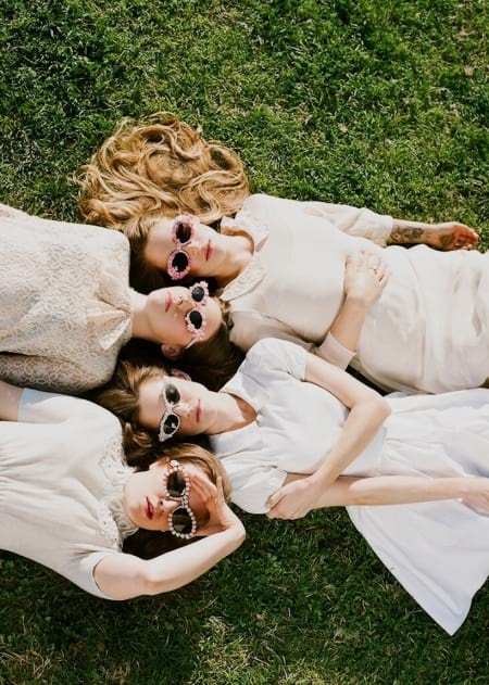 Borítókép: 4 mód, hogyan támogasd a hozzád közel álló nőket