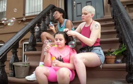 Borítókép: A nyár #testpozitív slágere örökre belemászik a füledbe