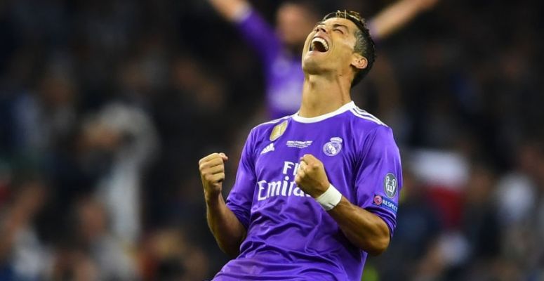 Bréking: megszülettek Cristiano Ronaldo ikrei, nem is akárhogyan!
