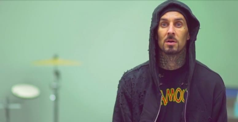 Borítókép: Tudtad, hogy a Blink-182 dobosa életmódot váltott? Interjú Travis Barkerrel