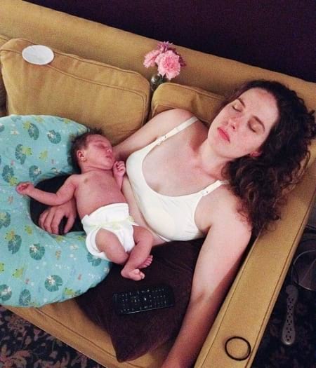 Borítókép: Cenzúrázatlan valóság: egy anyuka megmutatta milyen is valójában az anyaság első 2 éve