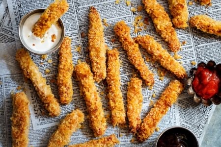 Borítókép: Apa a konyhában: házi csirke nuggets, aminek egy kölyök sem tud ellenállni