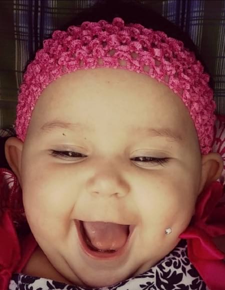 Borítókép: Magánkívül van az internet a piercinges baba fotójától, mert nem vették észre, hogy...