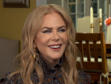 Borítókép: Nicole Kidman elszabadult! 50 évesen olyan ruhákba bújt, mint a tinik – FOTÓK