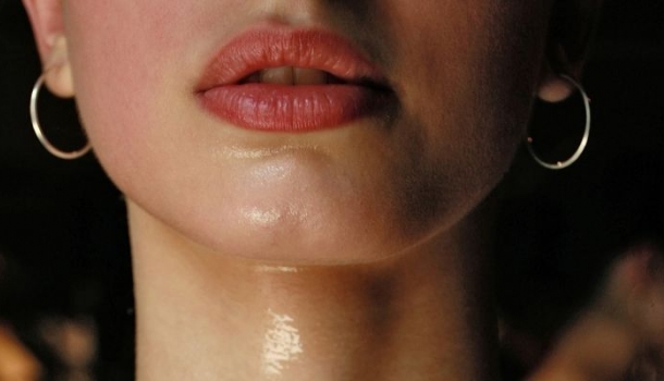 Borítókép: Hatékony szépségtippek hőségre, izzadás ellen