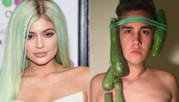 Borítókép: Sírunk! Ez a troll úgy parodizálja a sztárok vörös szőnyeges szettjeit, ahogyan más sosem merné