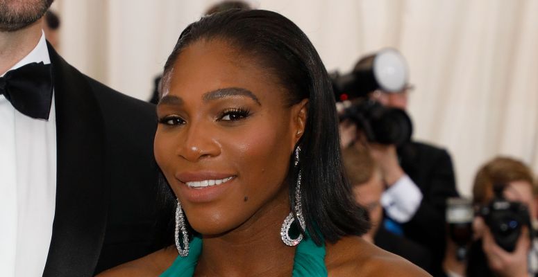 Ezen veszekszik most az internet: Serena Williams hatalmas pocakkal is brutál módon edz, de nem ártalmas ez?