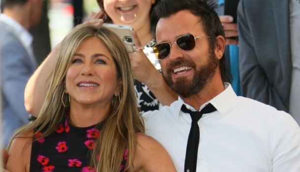 Borítókép: Jen, te mázlista! Justin Theroux szerelmi vallomásán az egész internet meghatódott