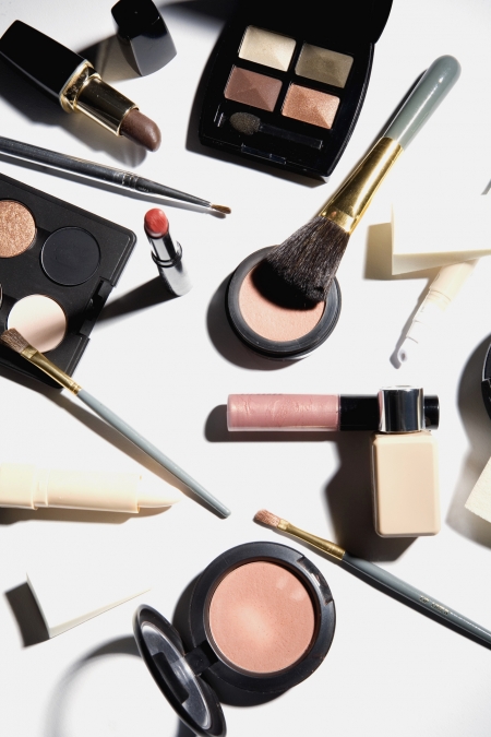 Borítókép: 5 sminktermék, amire nem érdemes sokat költeni