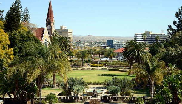 Borítókép: Ha nem csak a hasadat süttetnéd  – Windhoek neked való!