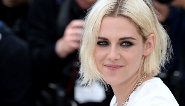 Borítókép: Nem tudtad eddig hová tenni Kristen Stewartot? A Chanel új videója mindent megváltoztat, amit eddig róla gondoltál