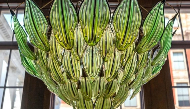 Borítókép: Új szintre emeli a lakberendezés művészetét ez a légtisztító élő csillár