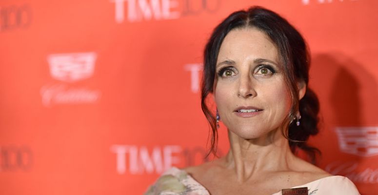 Mellrákkal küzd a népszerű sorozatsztár, Julia Louis Dreyfus – a közösségi oldalán tudatta a hírt a rajongókkal