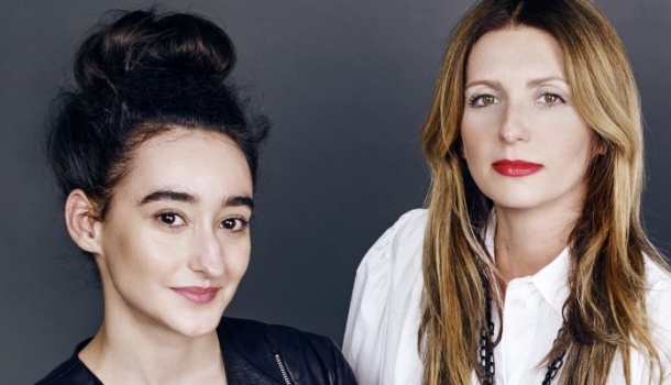 Borítókép: "A bemutató előtt csak a stylingon gondolkozunk, és azon, hogy az egész produkciót élménnyé tegyük a vásárlóinknak" – interjú a NUBU tervezőivel a hétvégi Fashion Week előtt