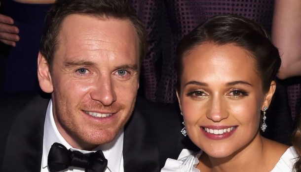 Borítókép: Hivatalos! Itt vannak az első fotók Alicia Vikander és Michael Fassbender esküvőjéről