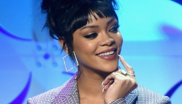 Borítókép: Tehát ilyen, mikor Rihanna Cindy Crawford lányának öltözik!