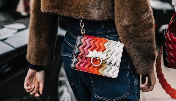 Borítókép: Trendpercek: egy táska, ami minden összeállításban jól mutathat!