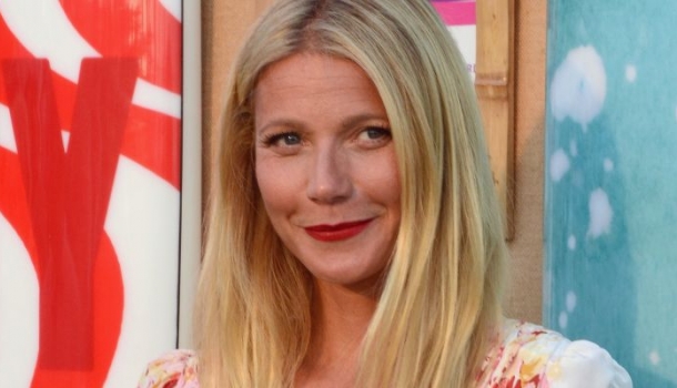 Borítókép: Kísérteties, az már biztos! Gwyneth Paltrow saját huszonkét évvel ezelőtti filmes karakterének öltözött Halloweenre