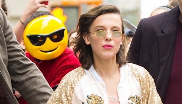 Borítókép: Ezt a lányt érdemes megjegyezni! A Stranger Thingsben ebből semmi nem látszik, de Millie Bobby Brown már most stílusikon