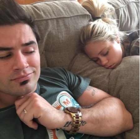 Borítókép: Íme a bizonyíték, hogy egy férfi úgyis mindig alulmarad terhes partnerével szemben