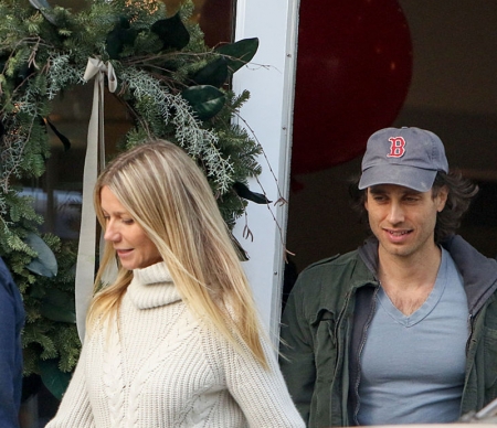 Borítókép: Gwyneth Paltrow exférje, Chris Martin és a vőlegénye, Brad Falchuk együtt lógtak a hétvégén: fotó!
