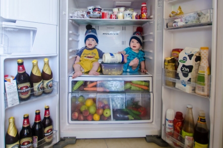 Borítókép: Segítség, nekünk lesznek a legmenőbb és legviccesebb babafotóink!