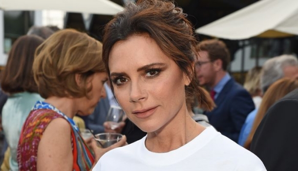 Borítókép: Harpert így még sosem láttad! Victoria Beckham cuki fotójától elolvadt az internet