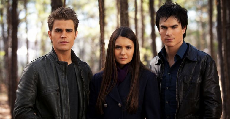Cuki fotó: Nina Dobrev váratlanul összefutott a Vámpírnaplók sztárjával, és imádjuk a reakcióját!